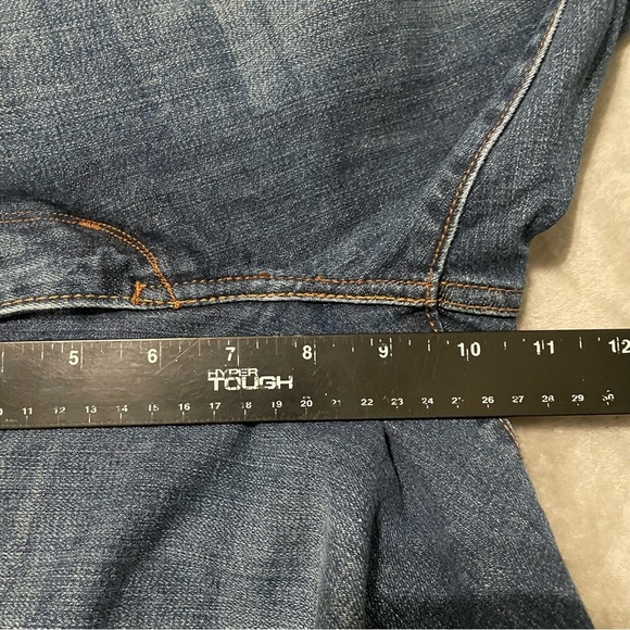 Levi's Bold Curve Classic Bootcut Jeans Size 32/14M - Picture 11 of 12